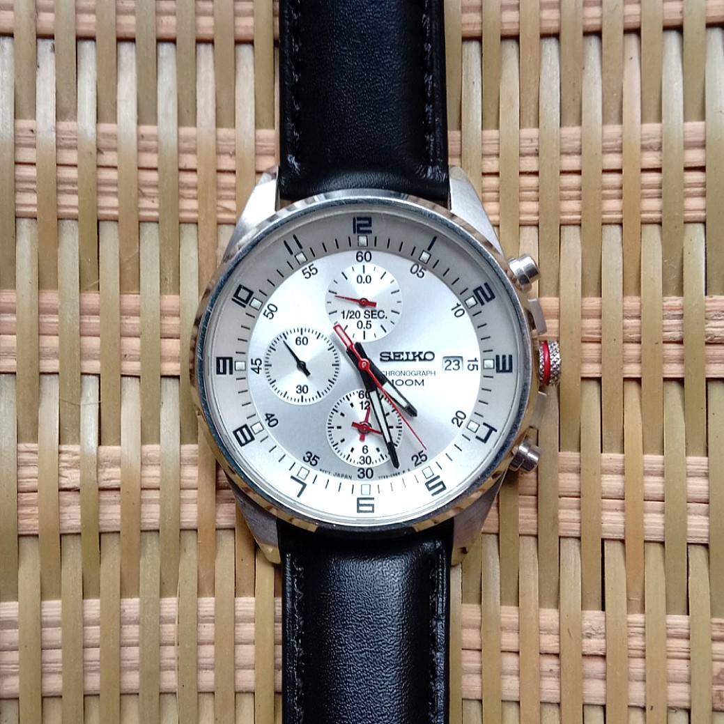Authentic Seiko Chronograph 100M (7T92-0MF0), Luxury, Watches on Carousell