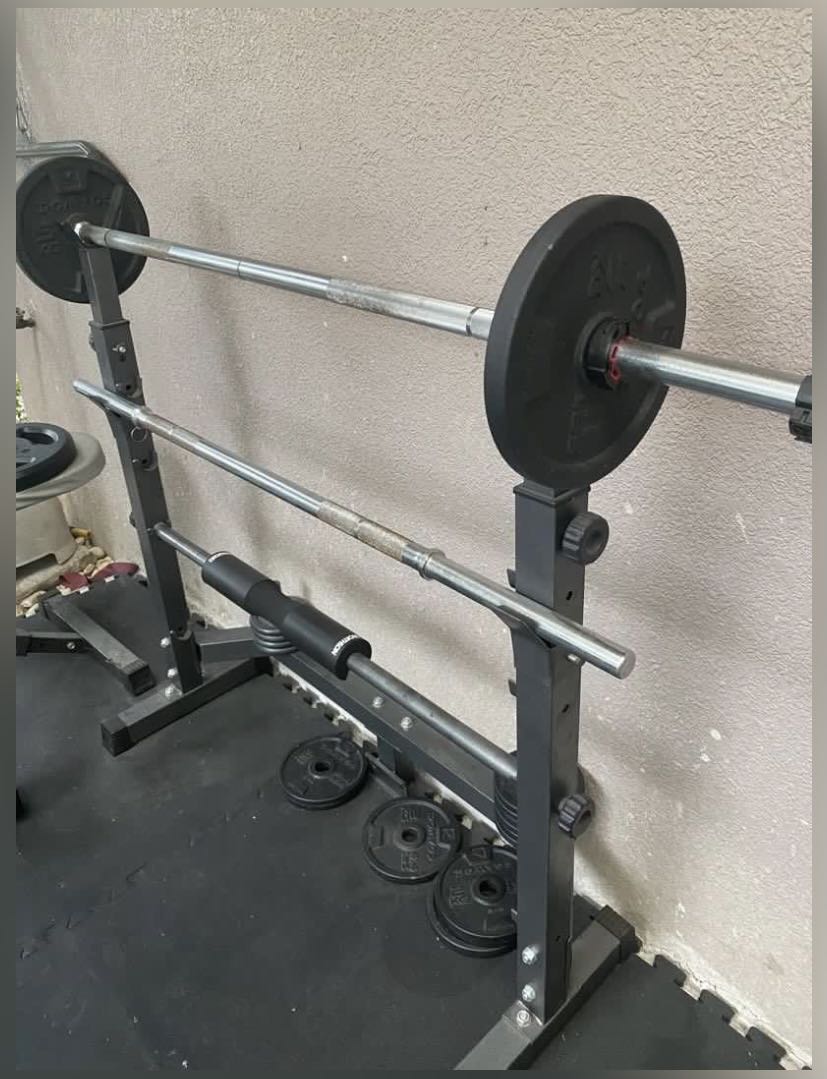Barbells and plates, Sports Equipment, Exercise & Fitness, Weights