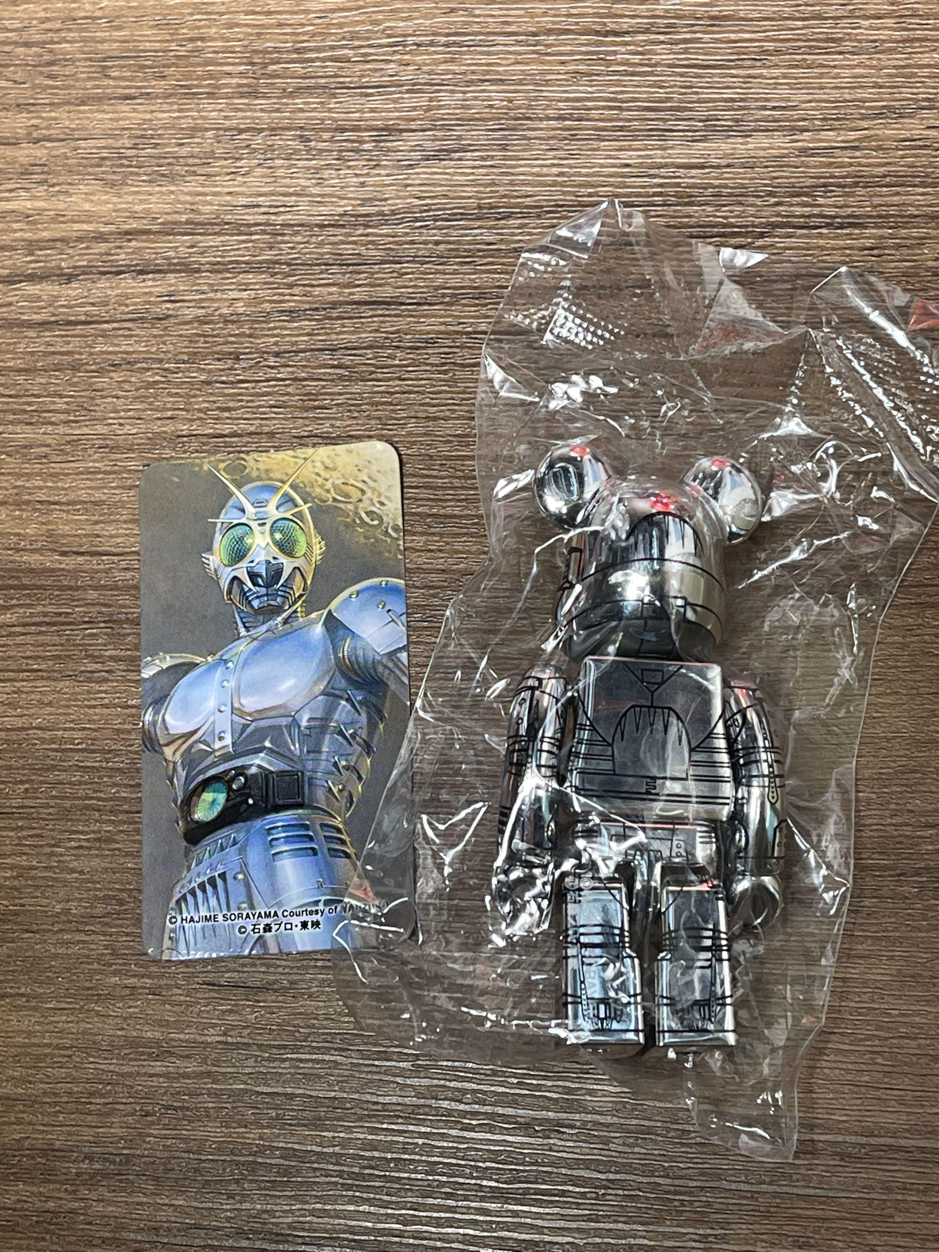 Bearbrick Series 42 100% Sorayama Kamen Rider – LIT UP 21