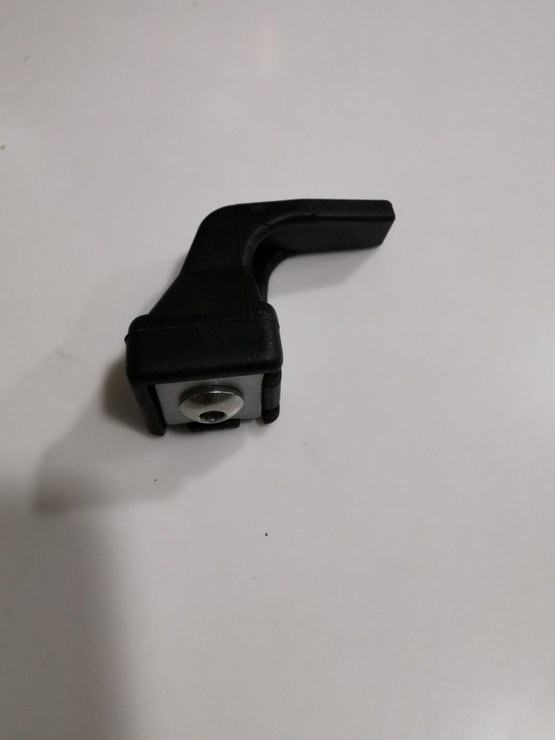 Brompton front axle hook, Sports Equipment, Bicycles & Parts, Parts