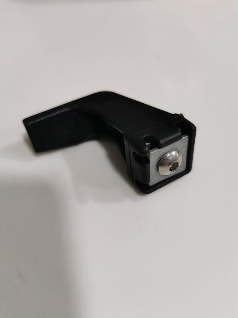 Brompton front axle hook, Sports Equipment, Bicycles & Parts, Parts