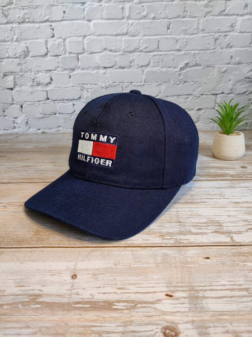 tommy hilfiger snapback