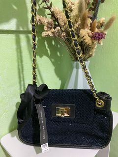 (Category: ) located in . Submitted by bagelyaniiska (Listing ID 1109068386, Image 1). Description: .