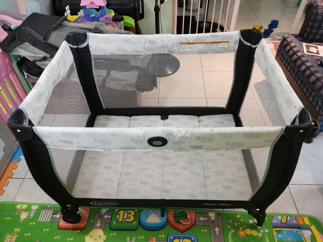 Graco Pack 'N Play Anywhere Dreamer Playard with Babies & Kids, Baby Nursery & Kids