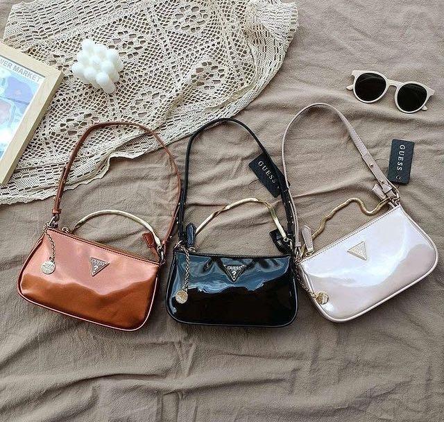 Guess Coney Shoulderbag, Fashion, Wanita di Carousell