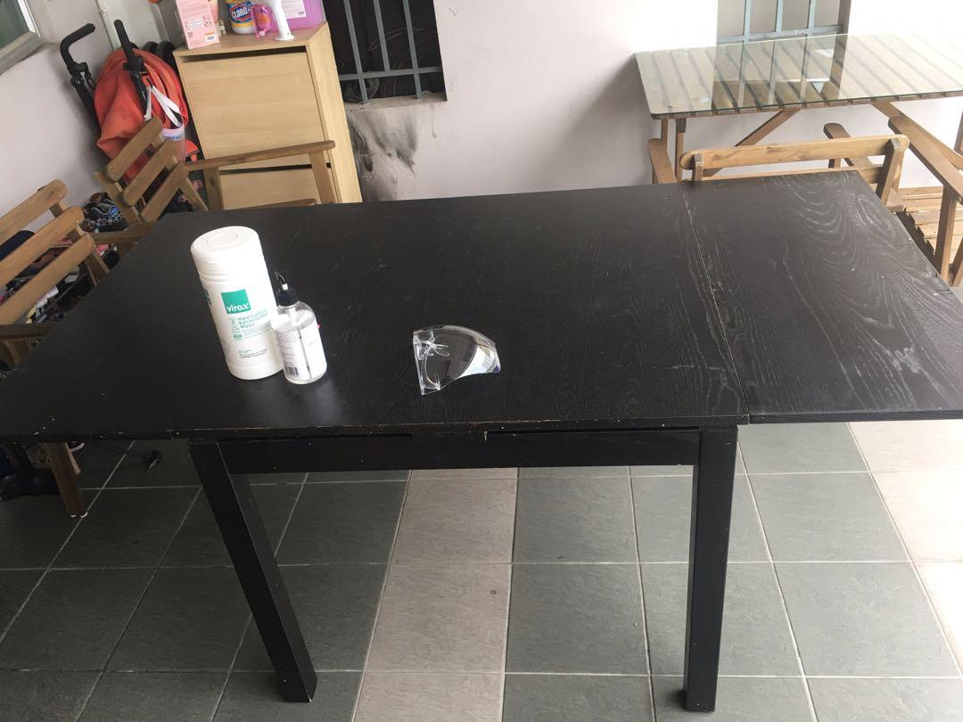 Meja makan best sale extendable ikea