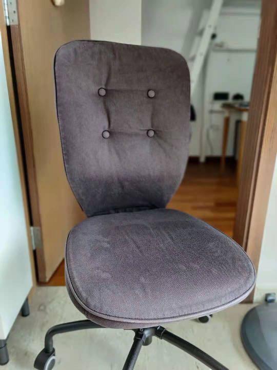 IKEA LILLHOJDEN Swivel Office Chair, Furniture & Home Living, Furniture, Chairs on Carousell