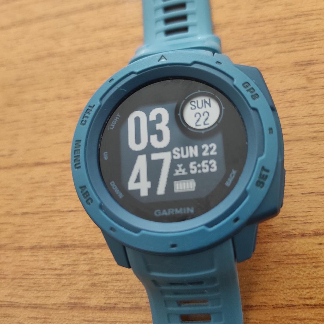 Lakeside Garmin Instinct Light Blue Garmin Instinct GPS Smartwatch