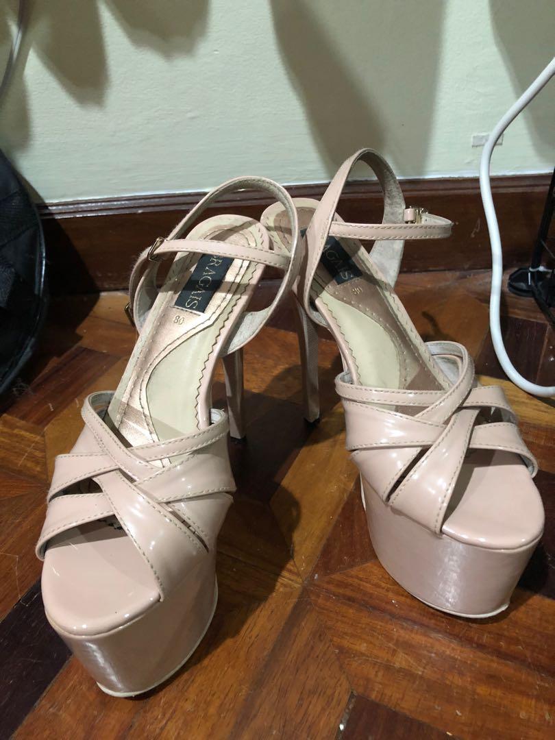 Bragais sandals price store