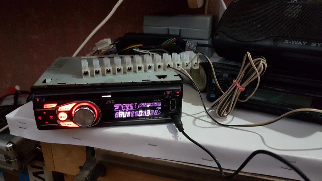 JVC Car Stereo (KD-R411), Car Parts & Accessories, Audio, Video, Alarm ...