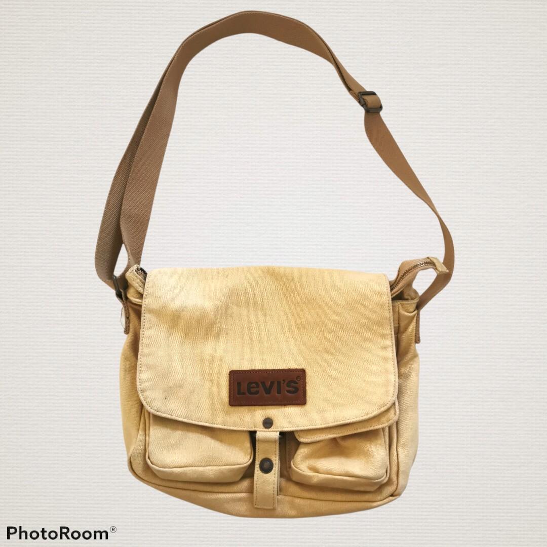 Levis Messenger Bag