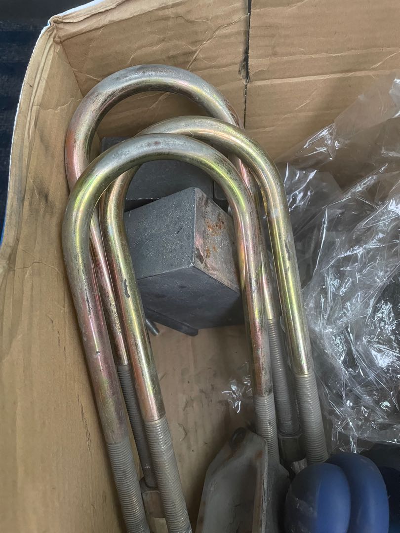 Lowering kit for Toyota Hiace, Car Accessories, Accessories on Carousell