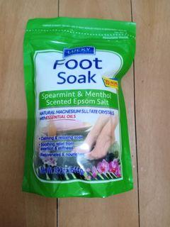 Lucky Foot Soak Spearmint and Menthol Scented Epsom Salt