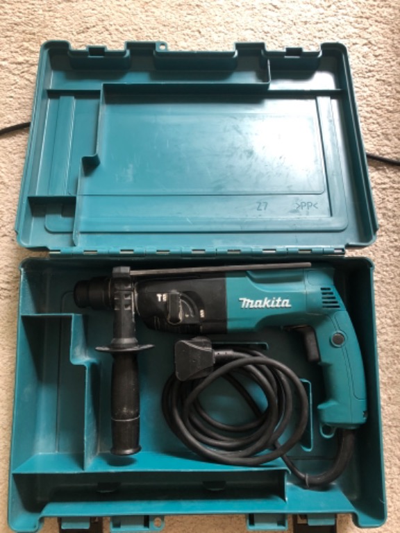 Makita hammer drill., Furniture & Home Living, Home Improvement