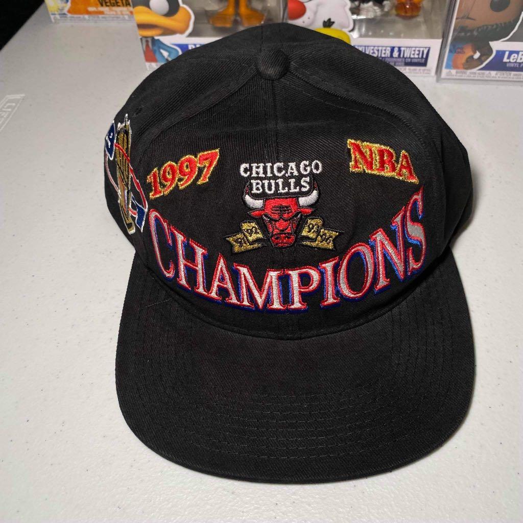 Chicago Bulls Mitchell & Ness Hardwood Classics 97 Champions Snapback Cap
