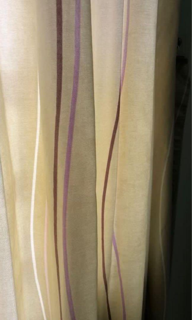 Curtains (Category: Curtains & Blinds) located in Singapore. Submitted by cylam (Listing ID 1108968421, Image 2). Description: Generally in good condition. Overall Dimension : 1530mm (W) x 1530mm (H). Approx. 2 x 765 (W) x 1530mm (H). Self pickup. .