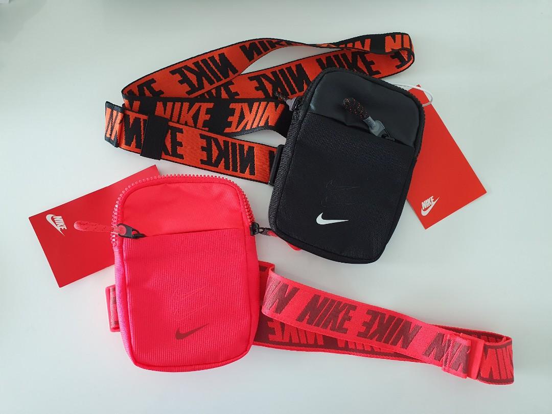 Nike small pouch best sale