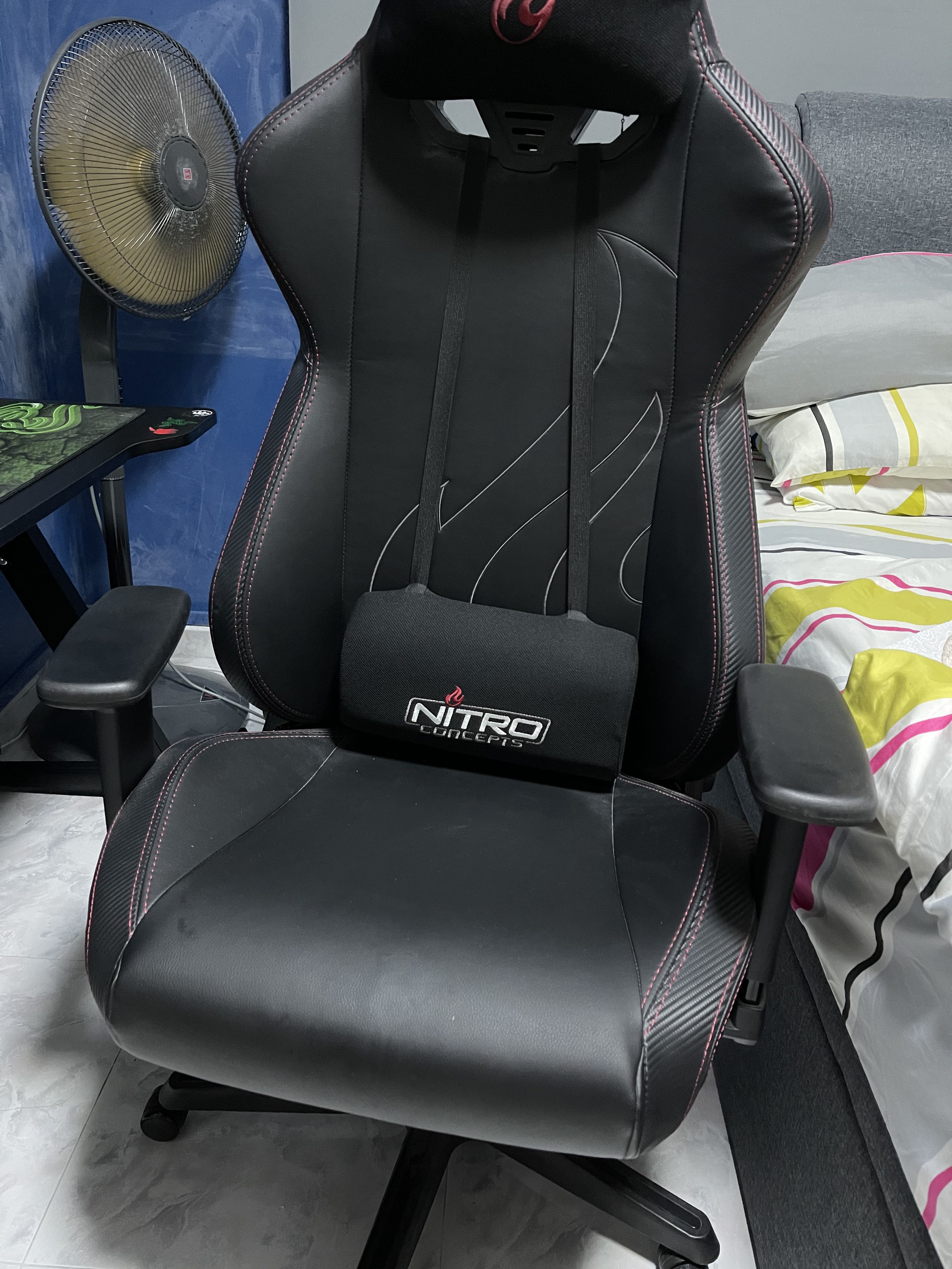 Gaming Chair Nitro Concepts S300 Ex Pu Leather Furniture Home Living Furniture Chairs On Carousell