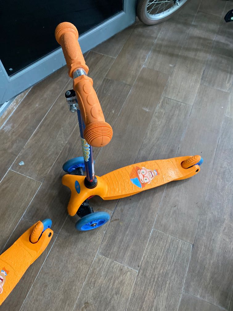 Retrospec Blippi Scooter, Sports Equipment, Sports & Games, Skates