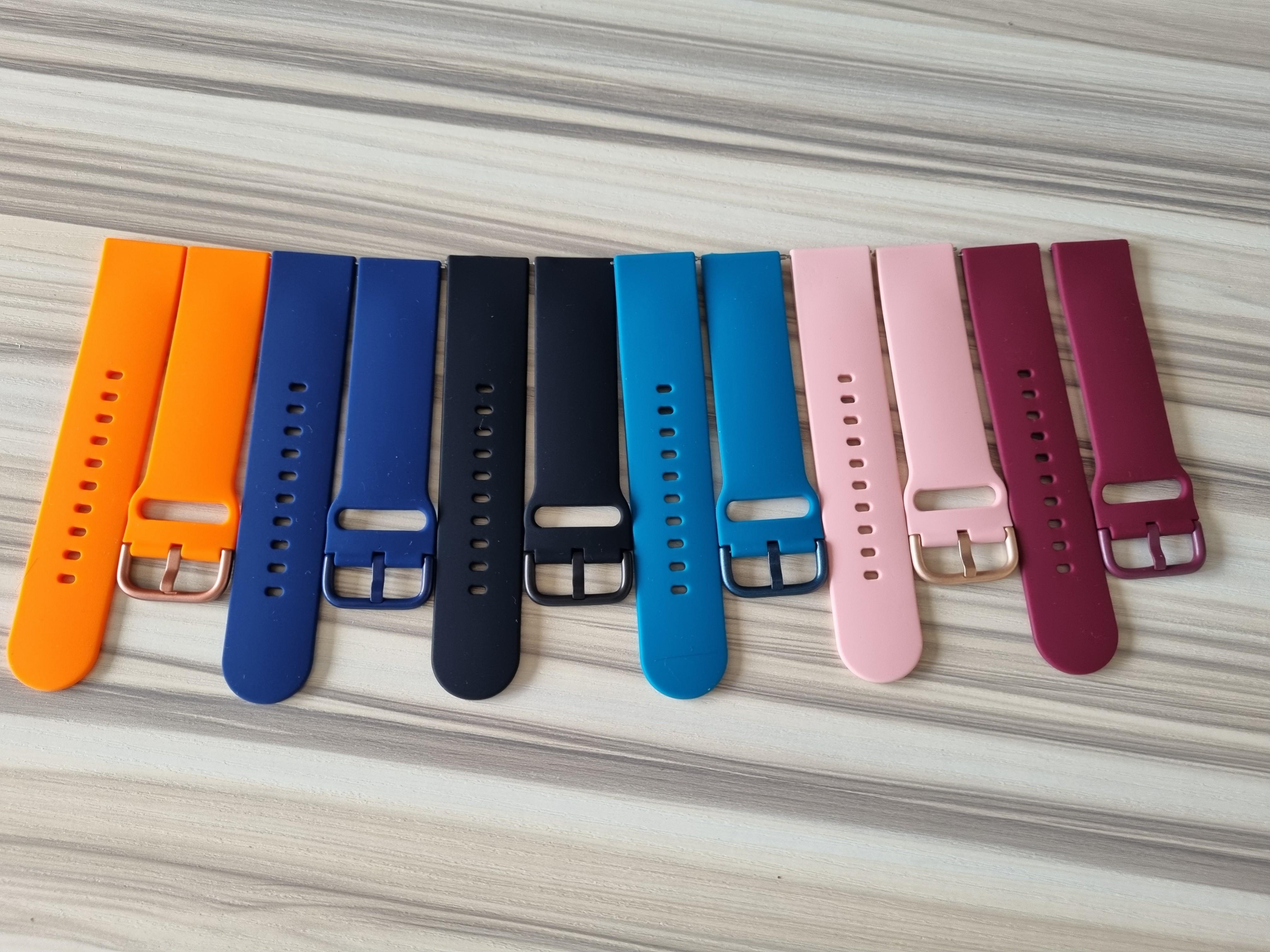 Fitbit versa straps store