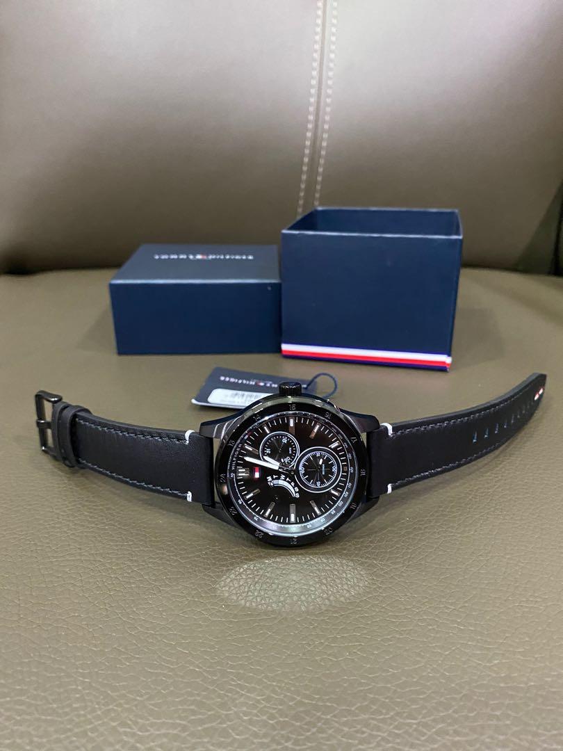 Tommy hilfiger black leather watch top
