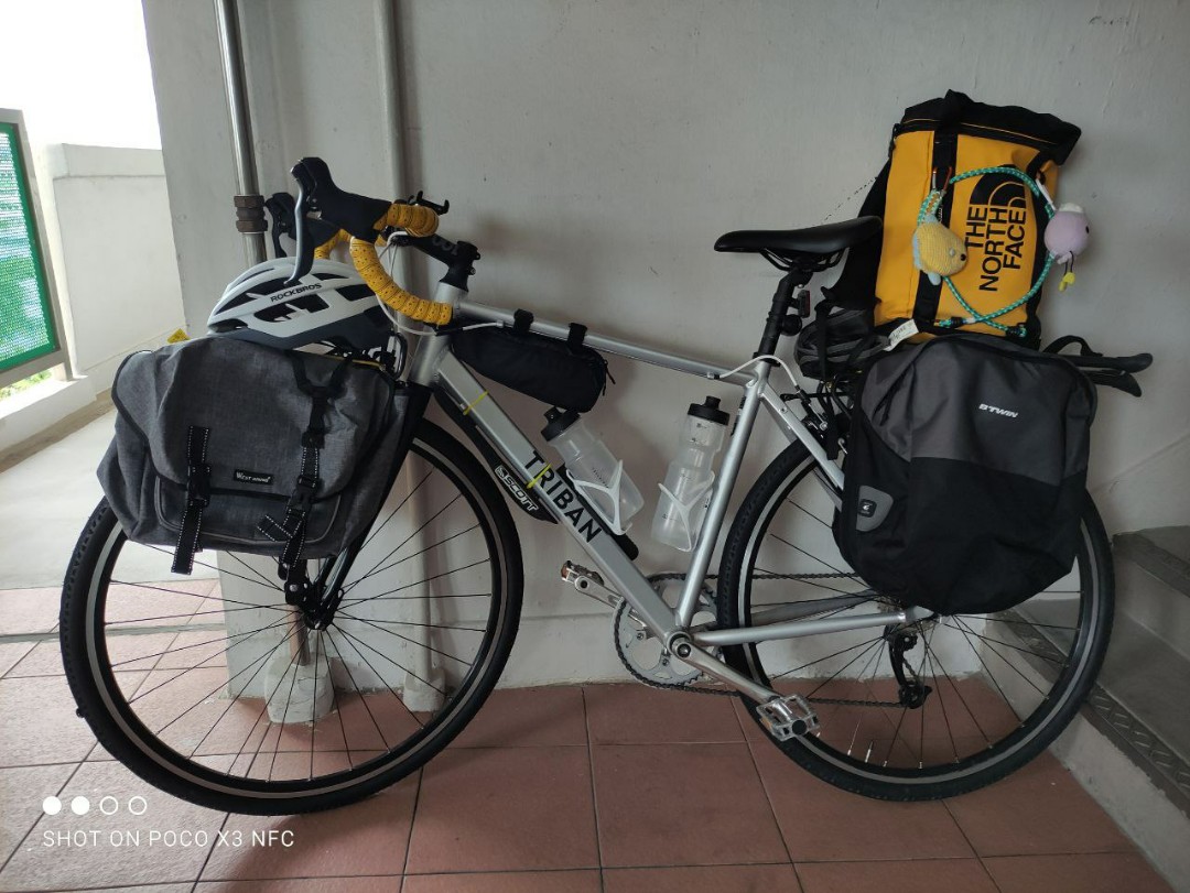 Triban store touring bike