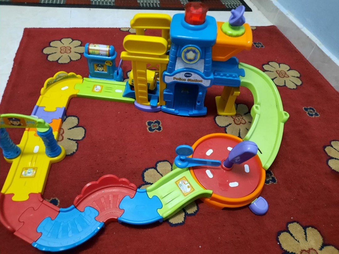 Go go smart wheels police station deals