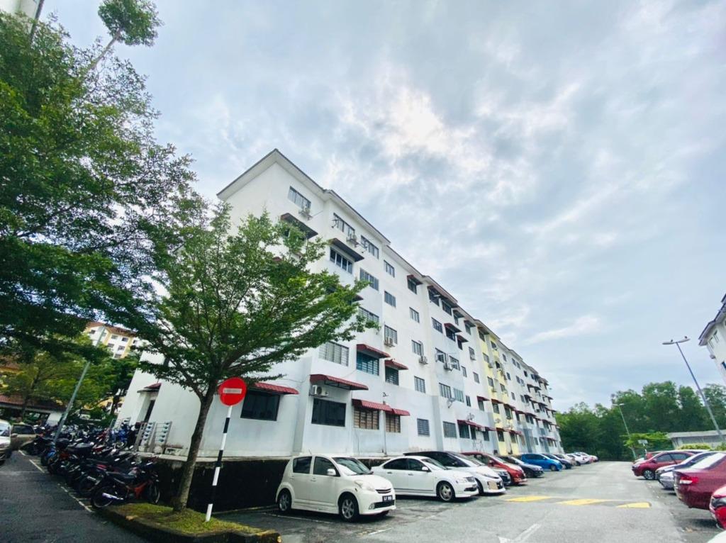 Wts Apartment Damai Utama Bandar Kinrara Puchong Property For Sale On Carousell