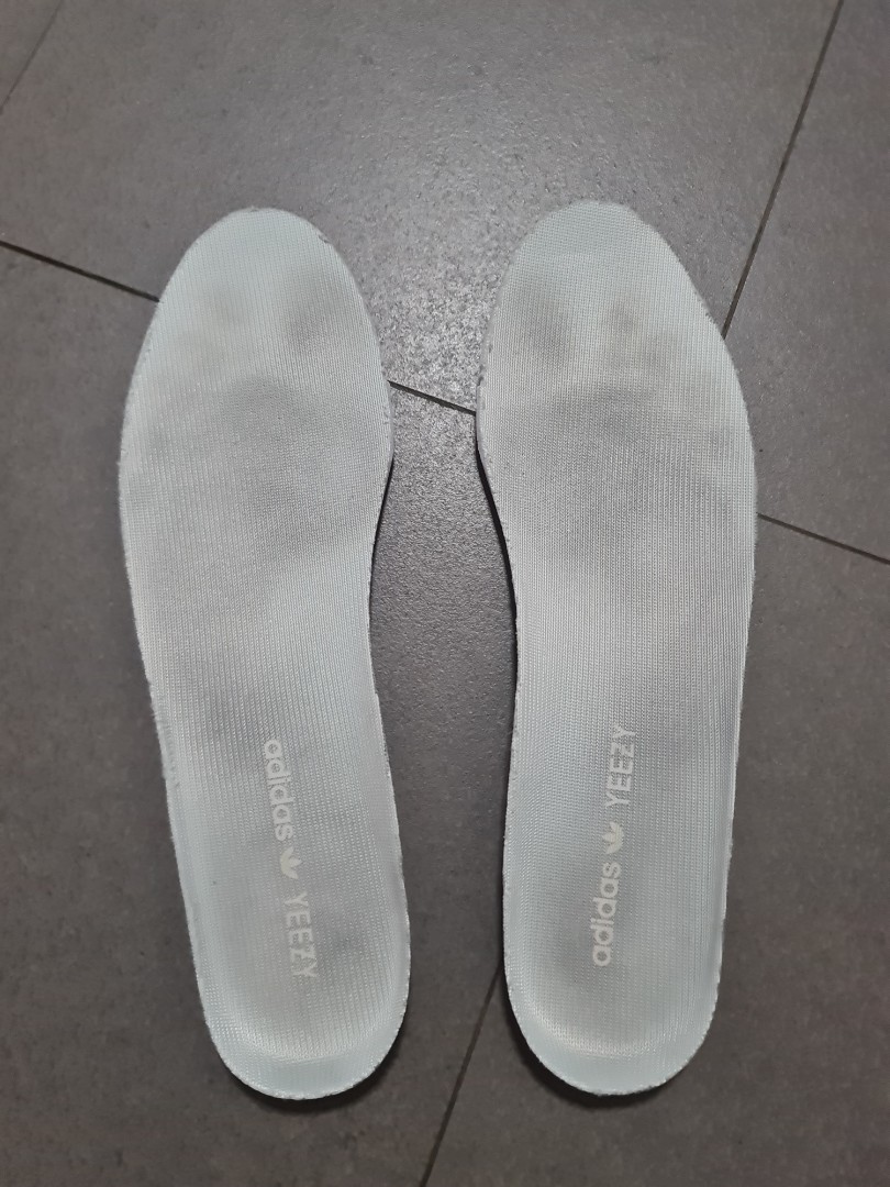 yeezy v2 insole