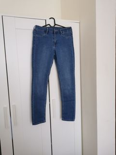 (Category: ) located in . Submitted by sell_toady (Listing ID 1105765308, Image 1). Description: .
