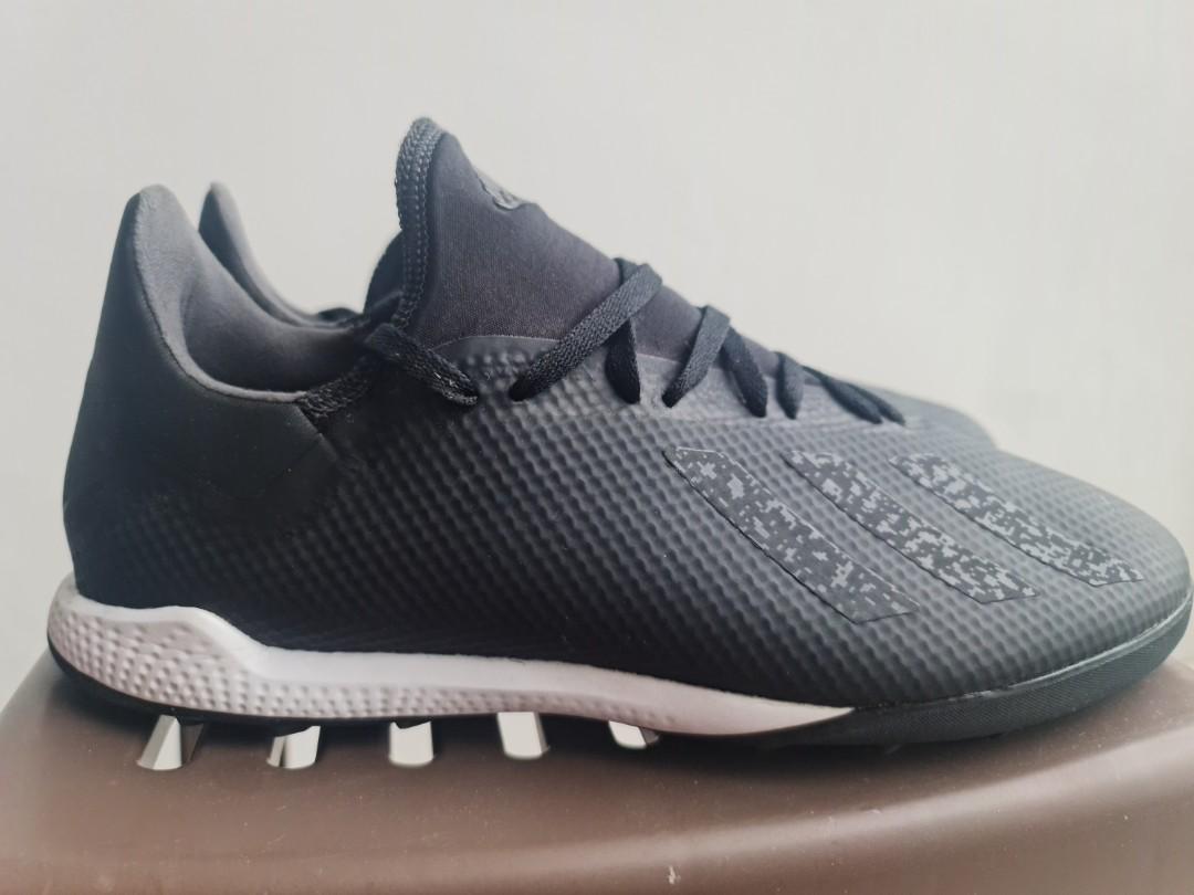 X18 futsal outlet