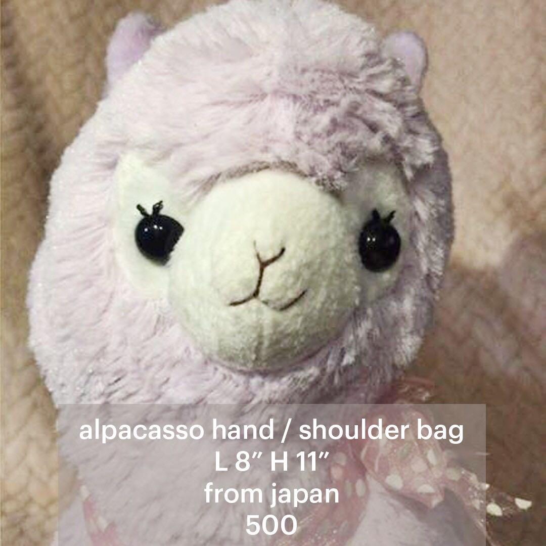 Alpacasso hand / shoulder bag (Category: Clutches) located in Manila. Submitted by maruko__ (Listing ID 1109341343, Image 2). Description: .