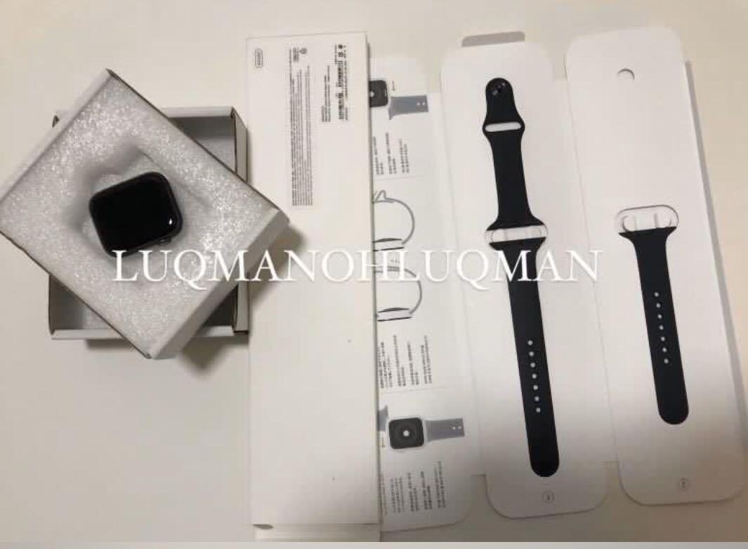 Apple Watch Series 5 44mm GPS Cellular Demo set used