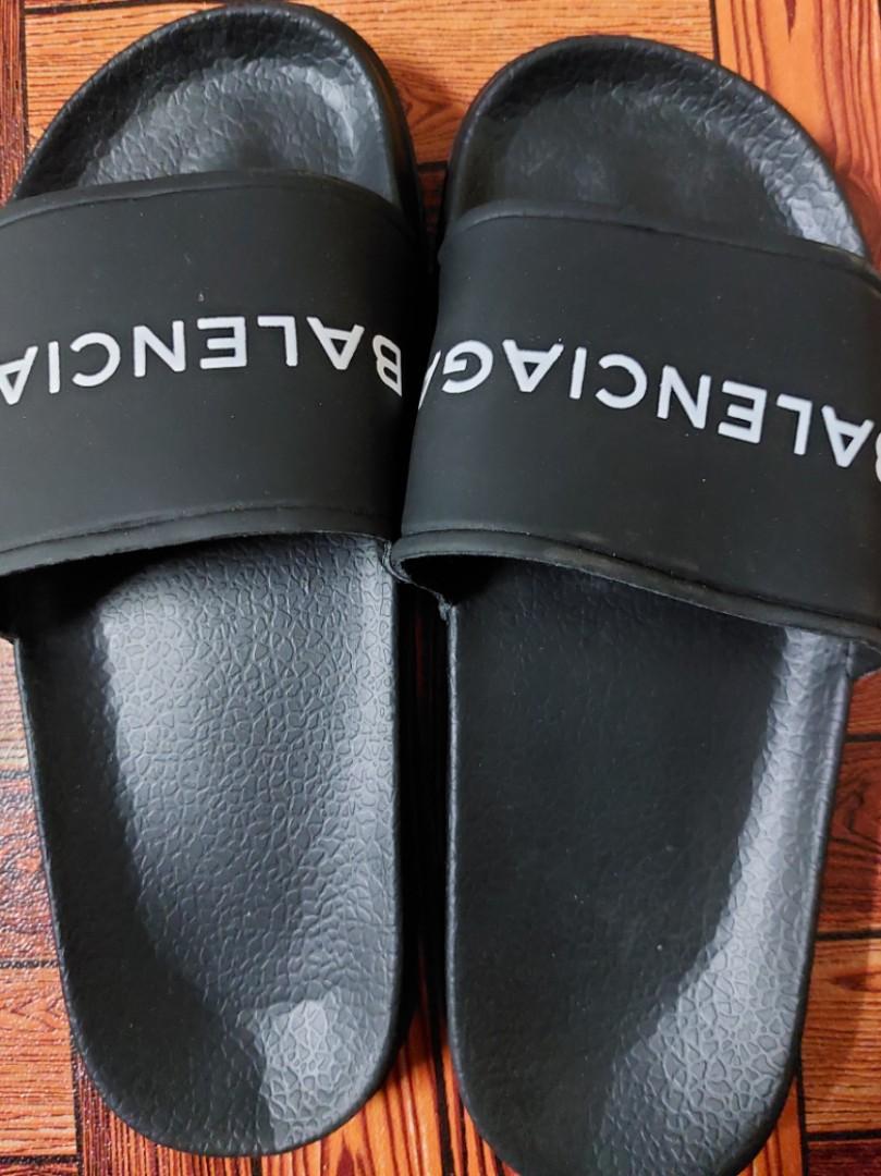 Balenciaga flip top flops fake