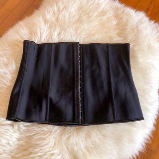 Black waist corset 