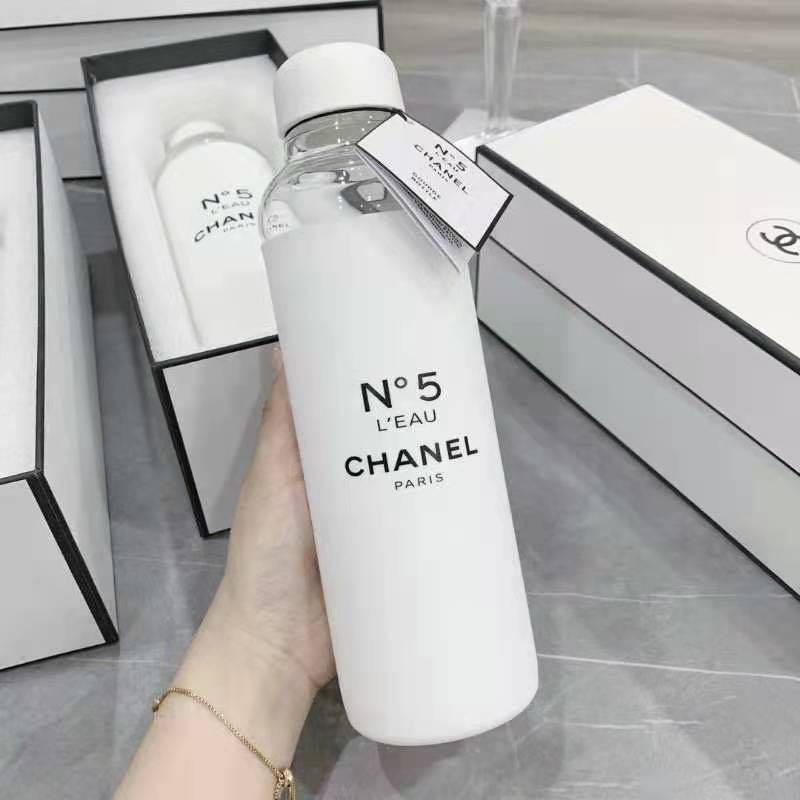 現貨！正品Chanel 香奈兒N5 5號工廠一百週年 限定款水杯 水瓶 590ml 照片瀏覽 1