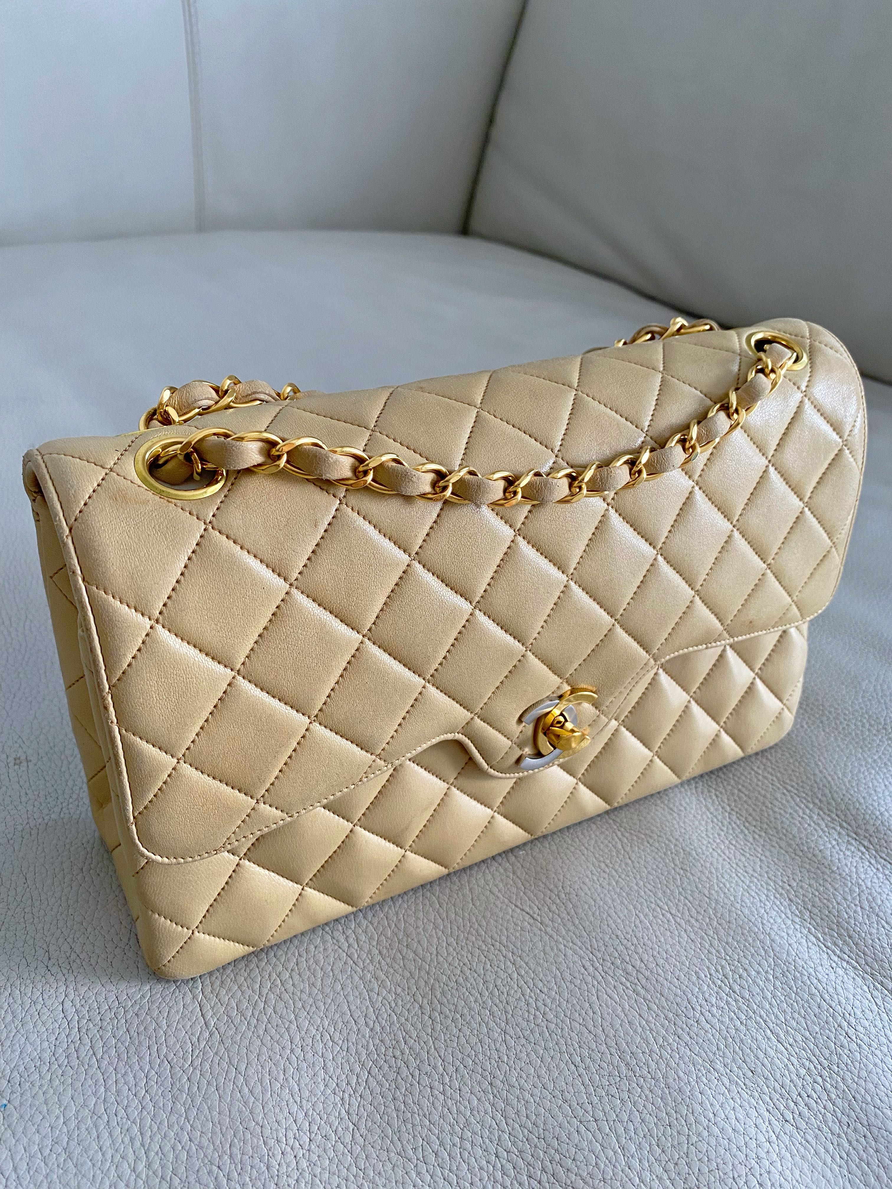 Vintage Chanel Paris Limited two tone 🖤  Lambskin chanel bag, Vintage  chanel, Vintage chanel bag