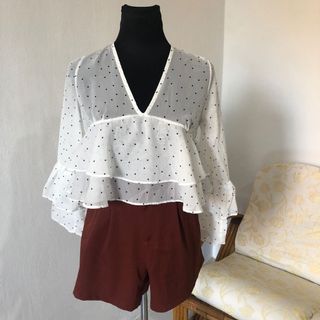 (Category: ) located in . Submitted by poshmarkpreloved (Listing ID 1109159834, Image 1). Description: .