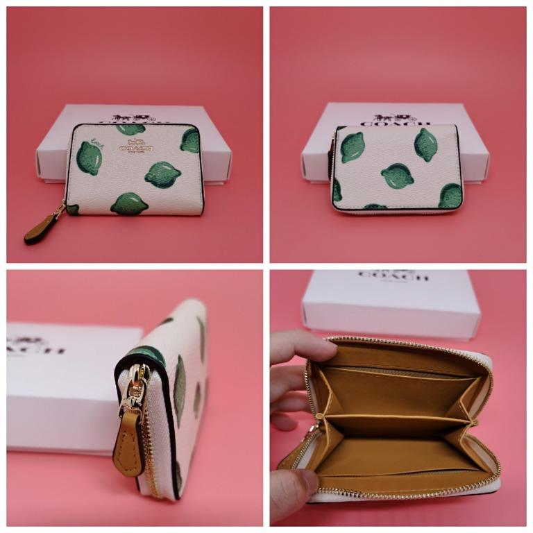 Coach Green Lemon Collection Premium Design Wallet Zip Short Purses With full set box RM 110 Without box RM 90
