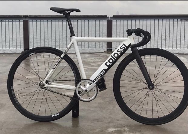 Colossi Lowpro authentic full bike fixie urgent Sports Equipment