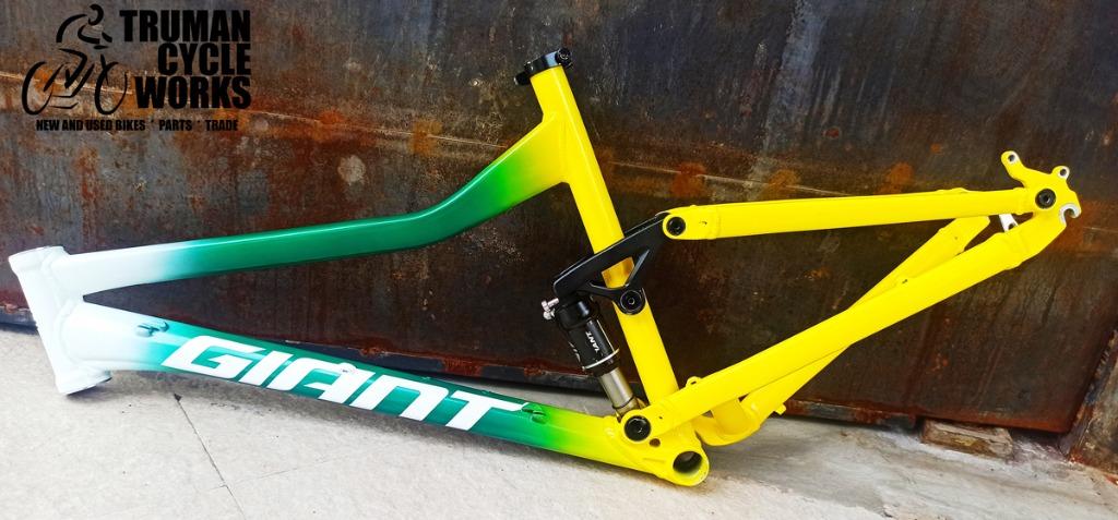 Second hand full sale suspension mountain bike frame