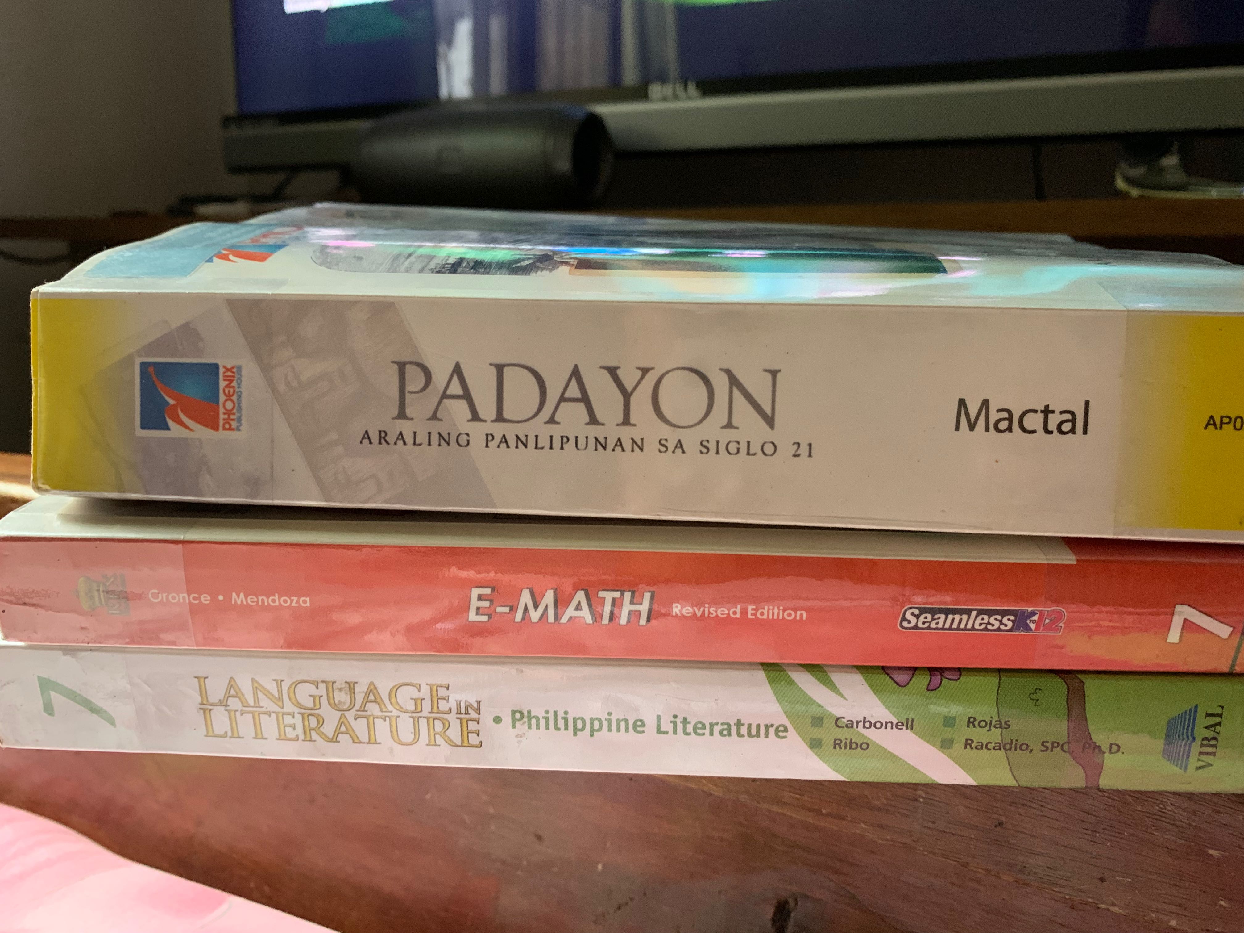 GRADE 7 BOOKS, Hobbies & Toys, Books & Magazines, Textbooks on Carousell