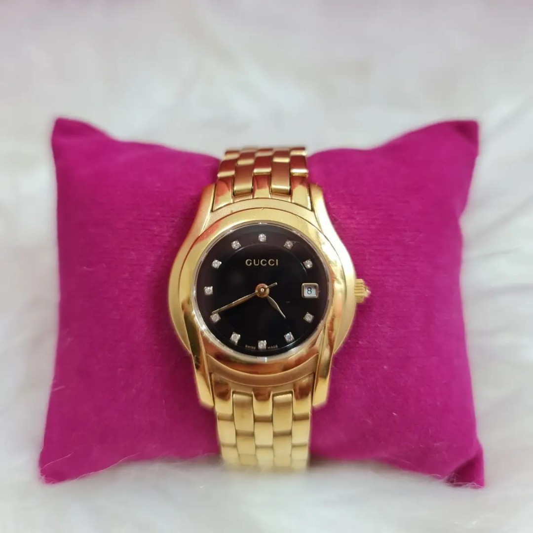 Gucci gold diamond watch hotsell