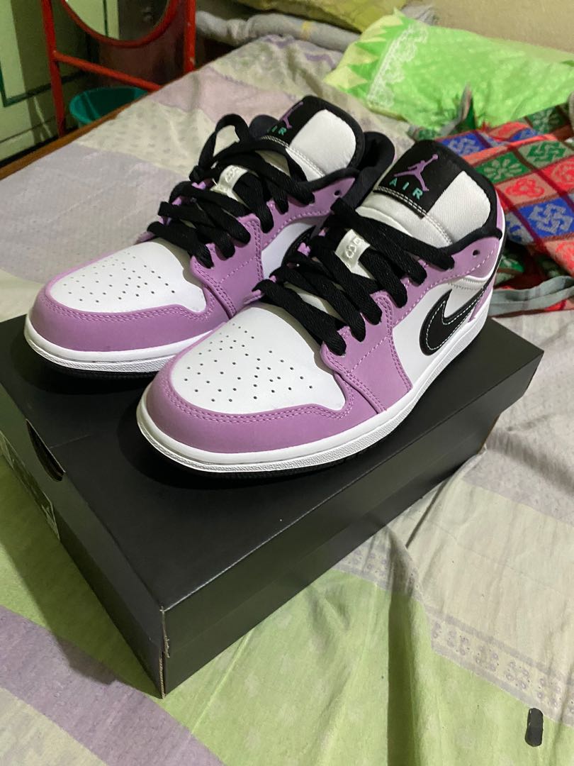 aj1 low violet shock