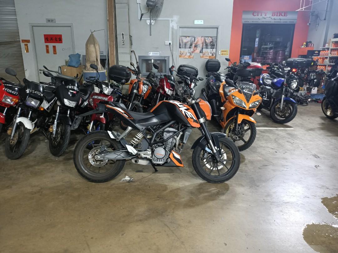 Ktm duke 200 store showroom near me