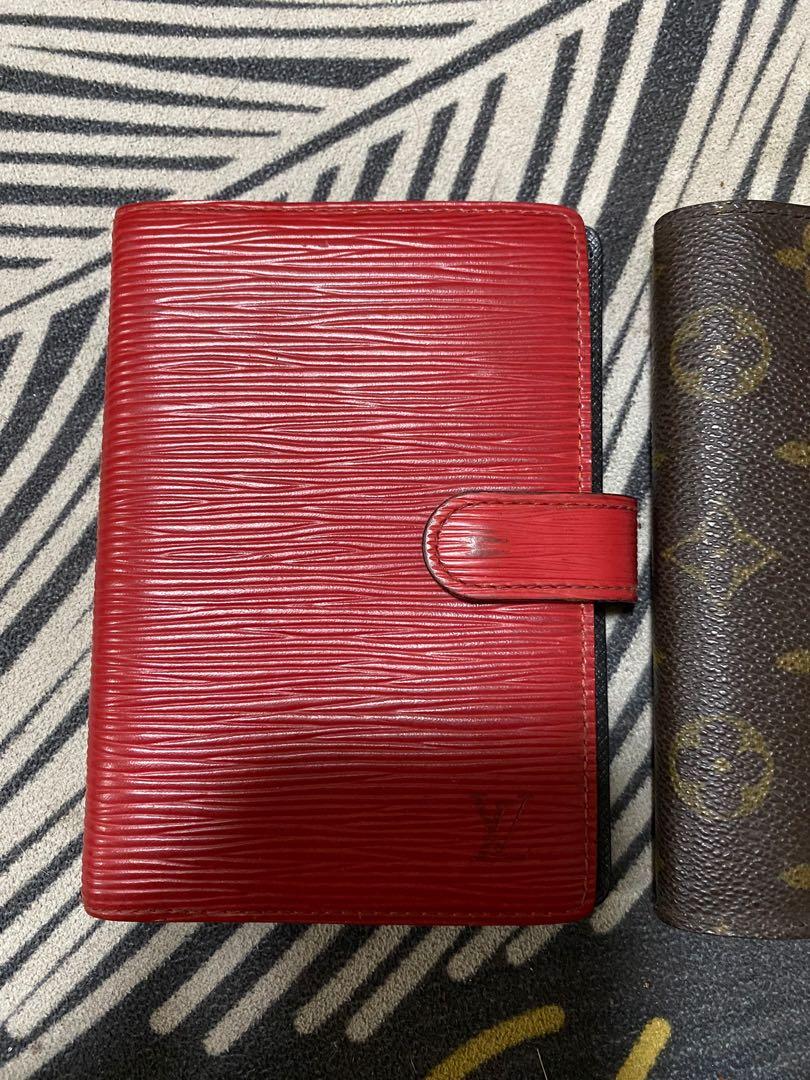 Louis Vuitton mini agenda (Category: Luxury Bags & Wallets) located in Cainta. Submitted by jtc23 (Listing ID 1109342200, Image 1). Description: Please see attached photos Available po Agenda Lang po ala na kasama RFS: need funds not using anymore Thank you Negotiable sa sure buyer Note: it already has my initials thank you.