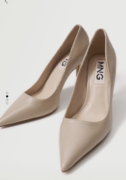 Mango pump nude heels