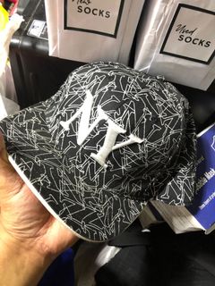 (Category: ) located in . Submitted by onetopshop (Listing ID 1109333621, Image 1). Description: .