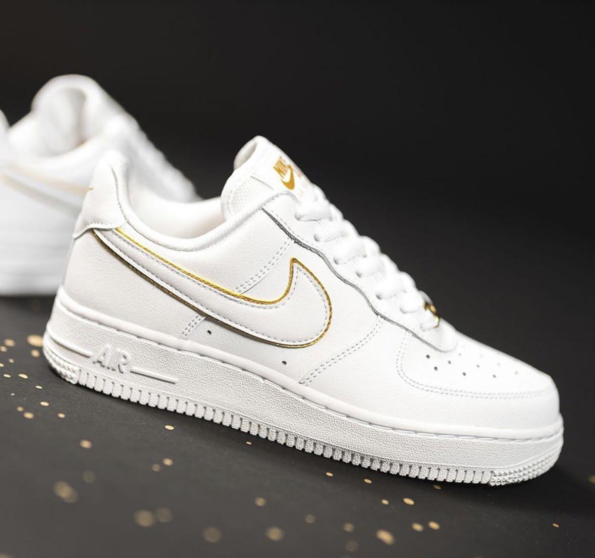 Women's air force 1 '07 ess white/metallic gold top