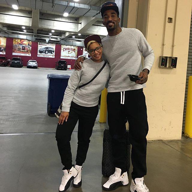 Jordan 12 taxi outfit hotsell